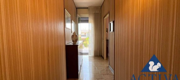 Villa de 11 dormitorios en Olgiate Olona, Italy No. 329693 29