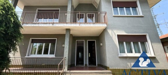 Villa de 11 dormitorios en Olgiate Olona, Italy No. 329693 2