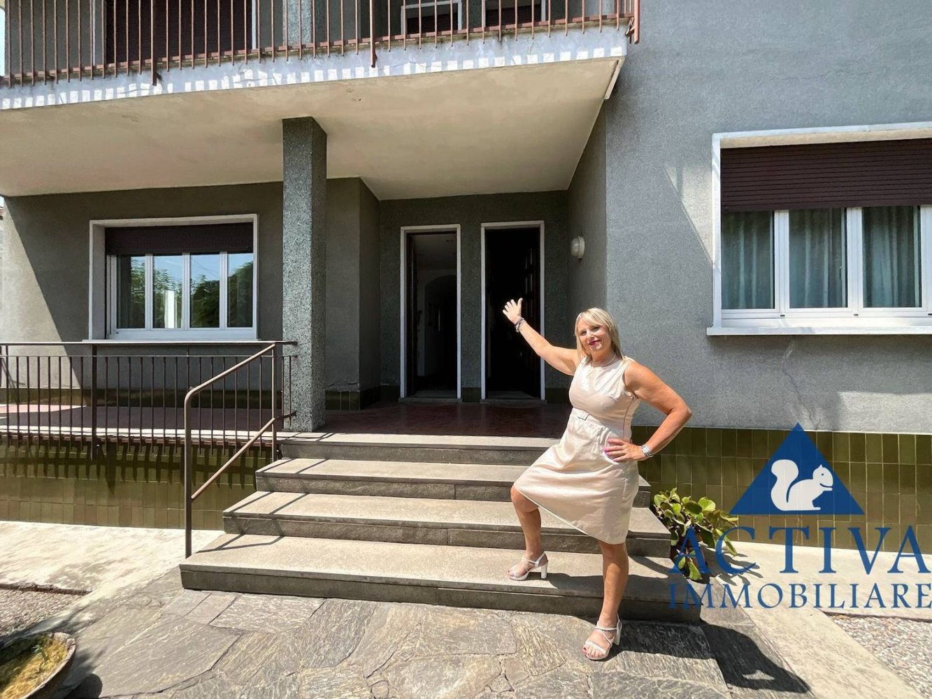 Villa de 11 dormitorios en Olgiate Olona, Italy No. 329693