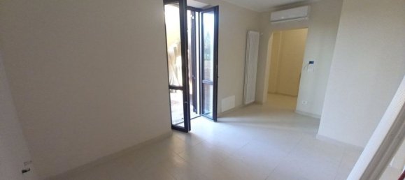 3 rooms Apartment in Turin, Italy No. 263213 18