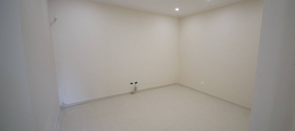 3 rooms Apartment in Turin, Italy No. 263213 6