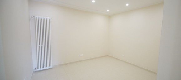 3 rooms Apartment in Turin, Italy No. 263213 25