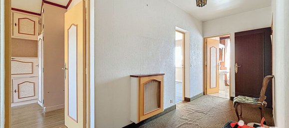 5 bedrooms House in Breuillet, France No. 322368 8