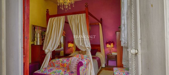 4 bedrooms House in Zurrieq, Malta No. 1700 16