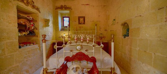 4 bedrooms House in Zurrieq, Malta No. 1700 28