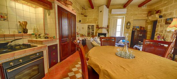 4 bedrooms House in Zurrieq, Malta No. 1700 12