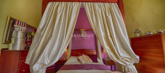 4 bedrooms House in Zurrieq, Malta No. 1700 25