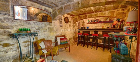 4 bedrooms House in Zurrieq, Malta No. 1700 19