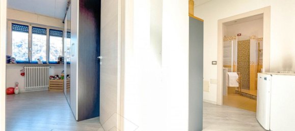 4 Schlafzimmer Haus in Cressa, Italy, Nr. 377457 22