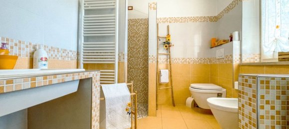 4 Schlafzimmer Haus in Cressa, Italy, Nr. 377457 4