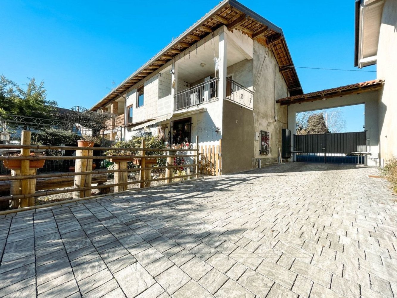 4 Schlafzimmer Haus in Cressa, Italy, Nr. 377457