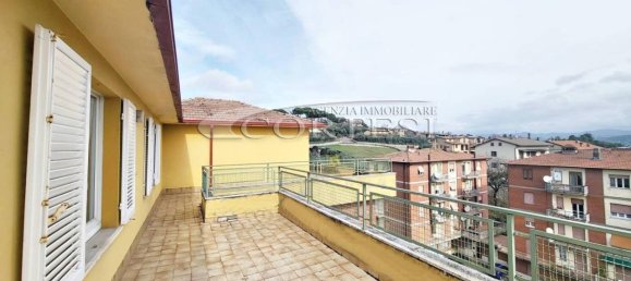 4 rooms Penthouse in Perugia, Italy No. 23062 17
