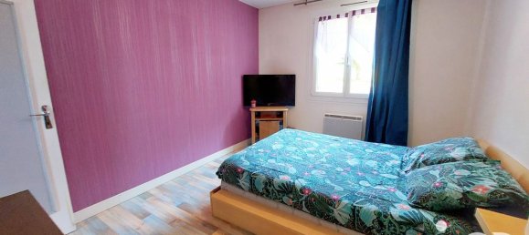 4 chambres Maison à Cerisiers, France No. 323600 8