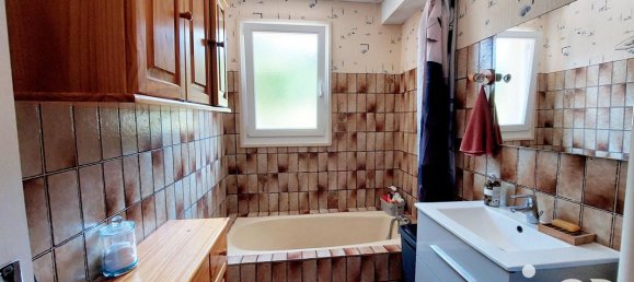 4 chambres Maison à Cerisiers, France No. 323600 10