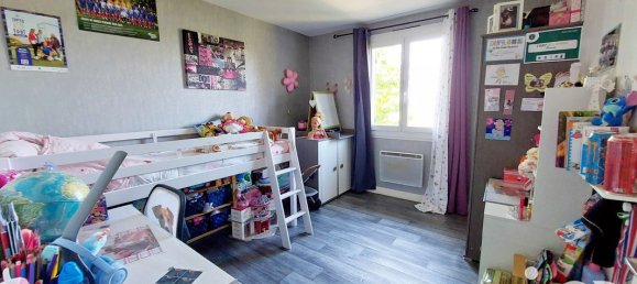 4 chambres Maison à Cerisiers, France No. 323600 9