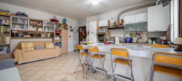 1 غرف نوم شقة في Guastalla, Italy رقم 257859 6