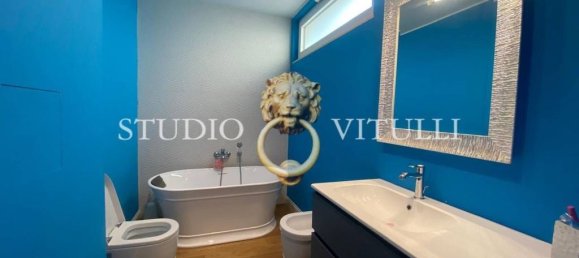 3 bedrooms Apartment in Bari, Italy No. 302695 14