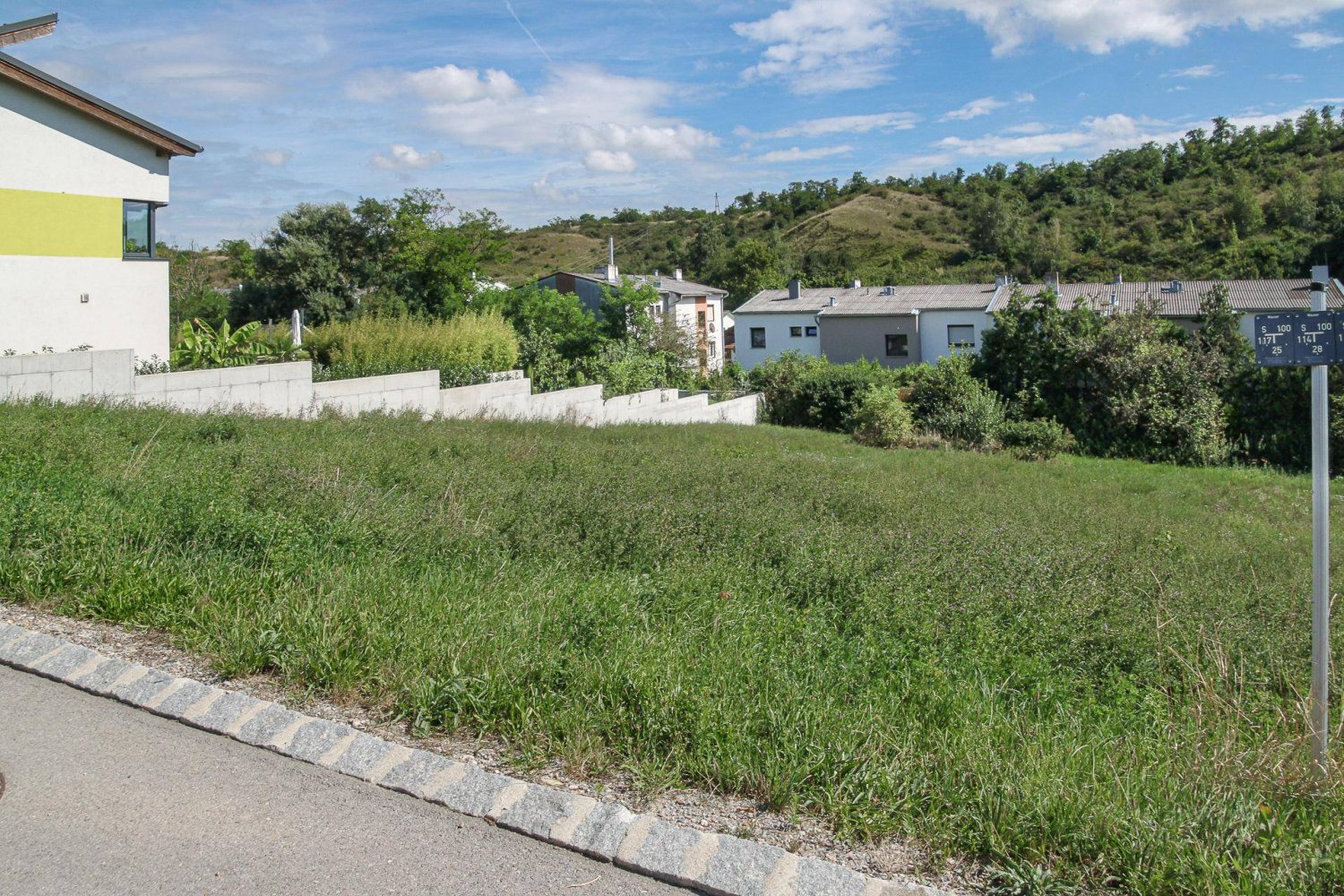  قطعة أرض في Neusiedl am See, Austria 1011متر مربع رقم 97279