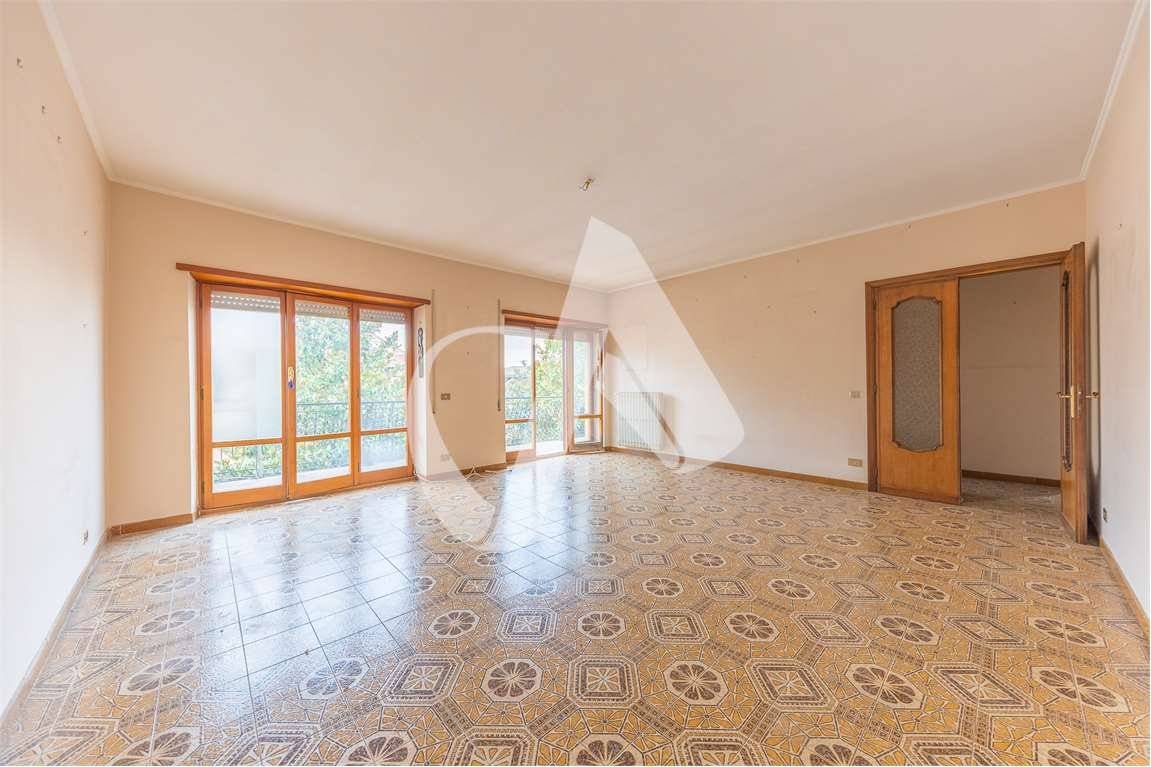 Apartamento de 3 dormitorios en Rome, Italy No. 333397