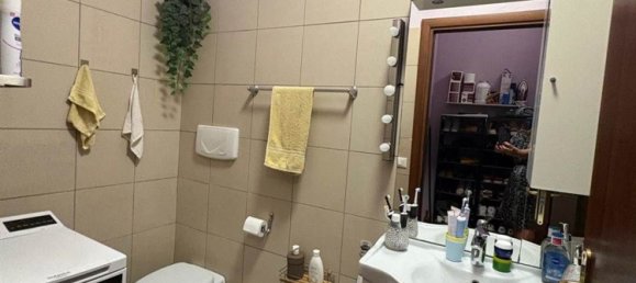 2 chambres Appartement à Poggibonsi, Italy No. 381799 11