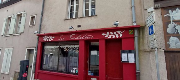 Propiedad comercial de 3 habitaciónes en Chartres, France No. 65807 2