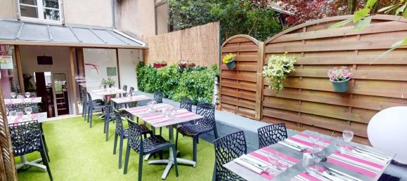 Propiedad comercial de 3 habitaciónes en Chartres, France No. 65807 3