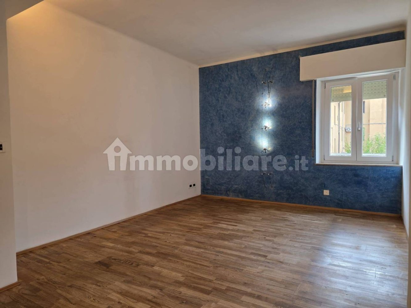2 bedrooms Apartment in Udine, Italy No. 296663