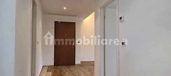 2 bedrooms Apartment in Udine, Italy No. 296663 4