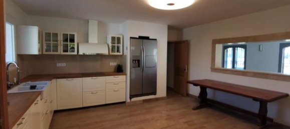 7 rooms Villa in Beaucaire, France No. 279216 2