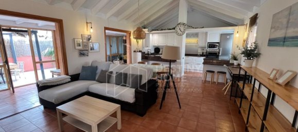 Villa de 3 dormitorios en La Oliva, Spain No. 147737 38