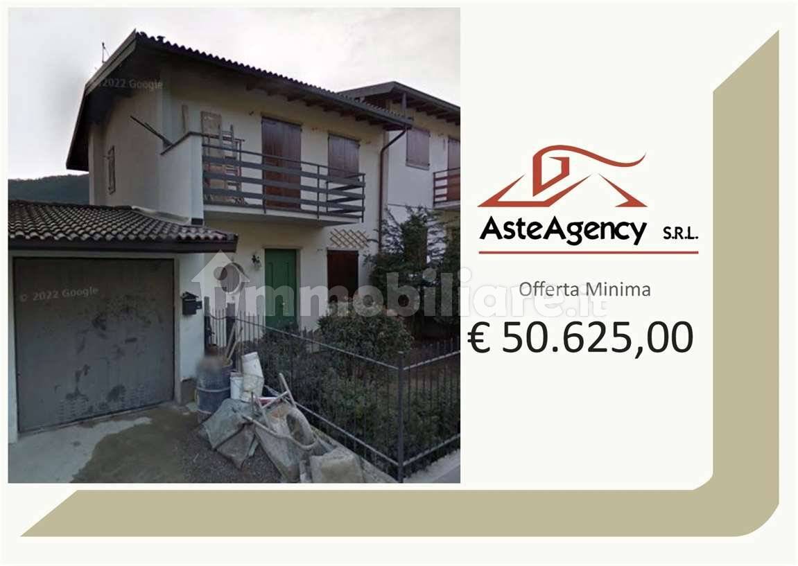 2 bedrooms Villa in Capizzone, Italy No. 391462