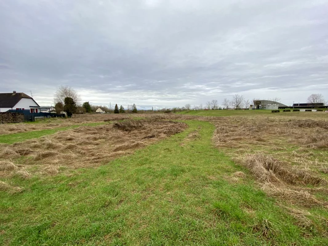 480m² Land in Niffer, France No. 70932