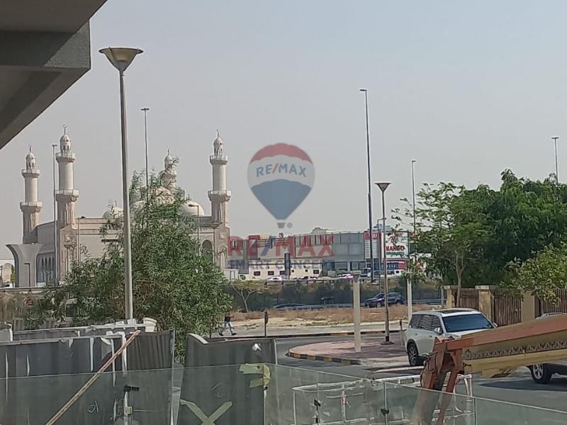 Loja em Jumeirah Village Triangle, UAE 83.2 m² N.º 30716