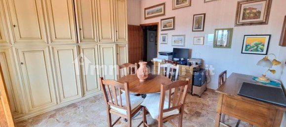 Apartamento de 3 dormitorios en Montespertoli, Italy No. 297635 12