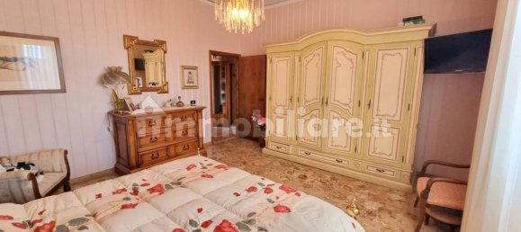 Apartamento de 3 dormitorios en Montespertoli, Italy No. 297635 17
