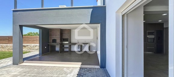 Casa de 3 dormitorios en Caldas da Rainha, Portugal No. 193208 2