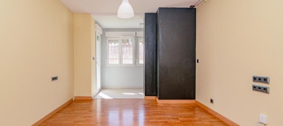 2 chambres Appartement à Granada, Spain No. 147435 8