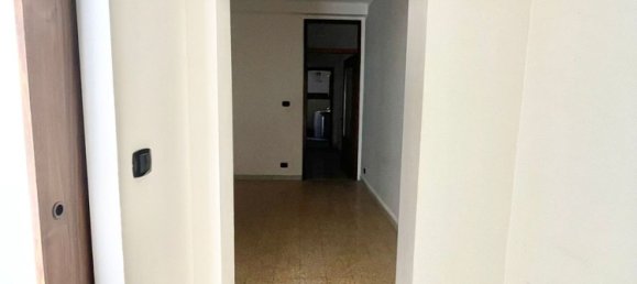 2غرفة شقة في Bari, Italy رقم 11307 10