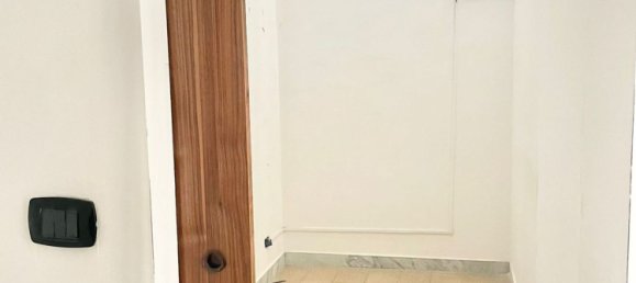 2غرفة شقة في Bari, Italy رقم 11307 14