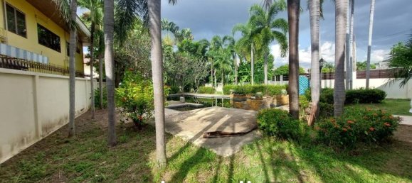 Café/restaurante de 4 dormitorios en Pattaya, Thailand No. 15906 2