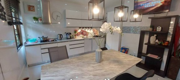 Café/restaurante de 4 dormitorios en Pattaya, Thailand No. 15906 8