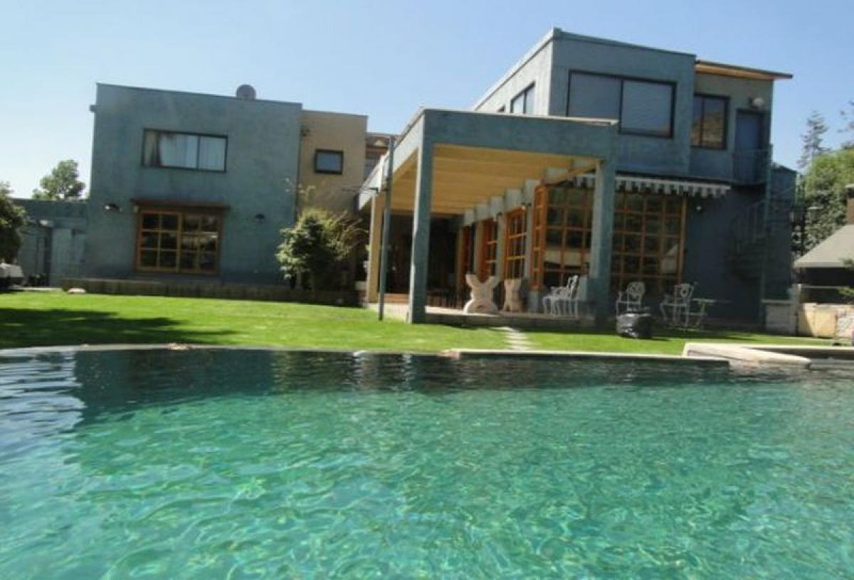 5 bedrooms House in Santiago, Chile No. 5603