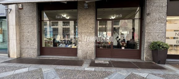 Gewerbliche Immobilie in Bergamo, Italy 103m², Nr. 8848 14