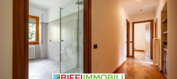 2 Schlafzimmer Penthouse in Lecco, Italy, Nr. 327782 36
