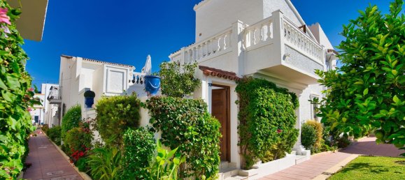 Moradia em banda T3 em Estepona, Spain N.º 49760 2