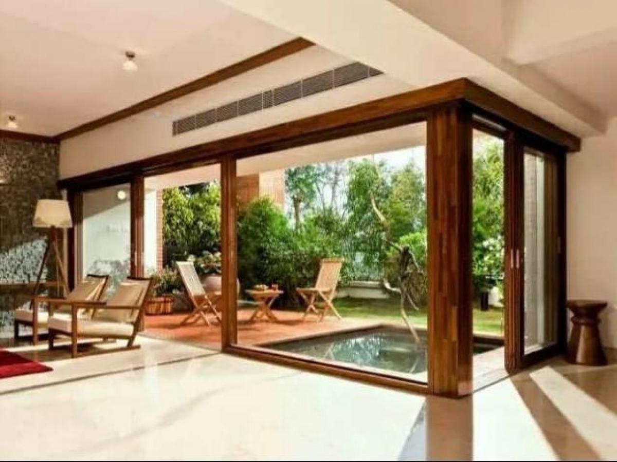 4 bedrooms House in Pune, India No. 6210