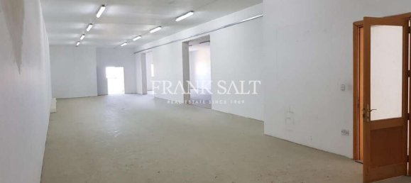 Lagerhaus in Qormi, Malta 750m², Nr. 12794 7