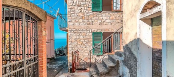 4 rooms Apartment in Vernazza, Italy No. 227795 3