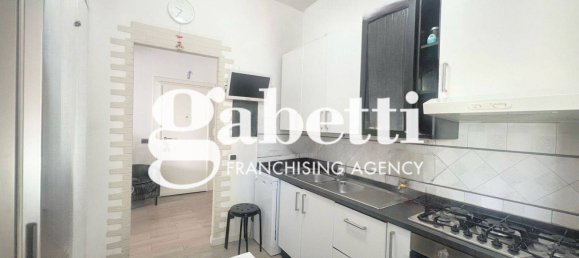 2 rooms Apartment in Rome, Italy No. 53107 42