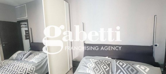 2 rooms Apartment in Rome, Italy No. 53107 56